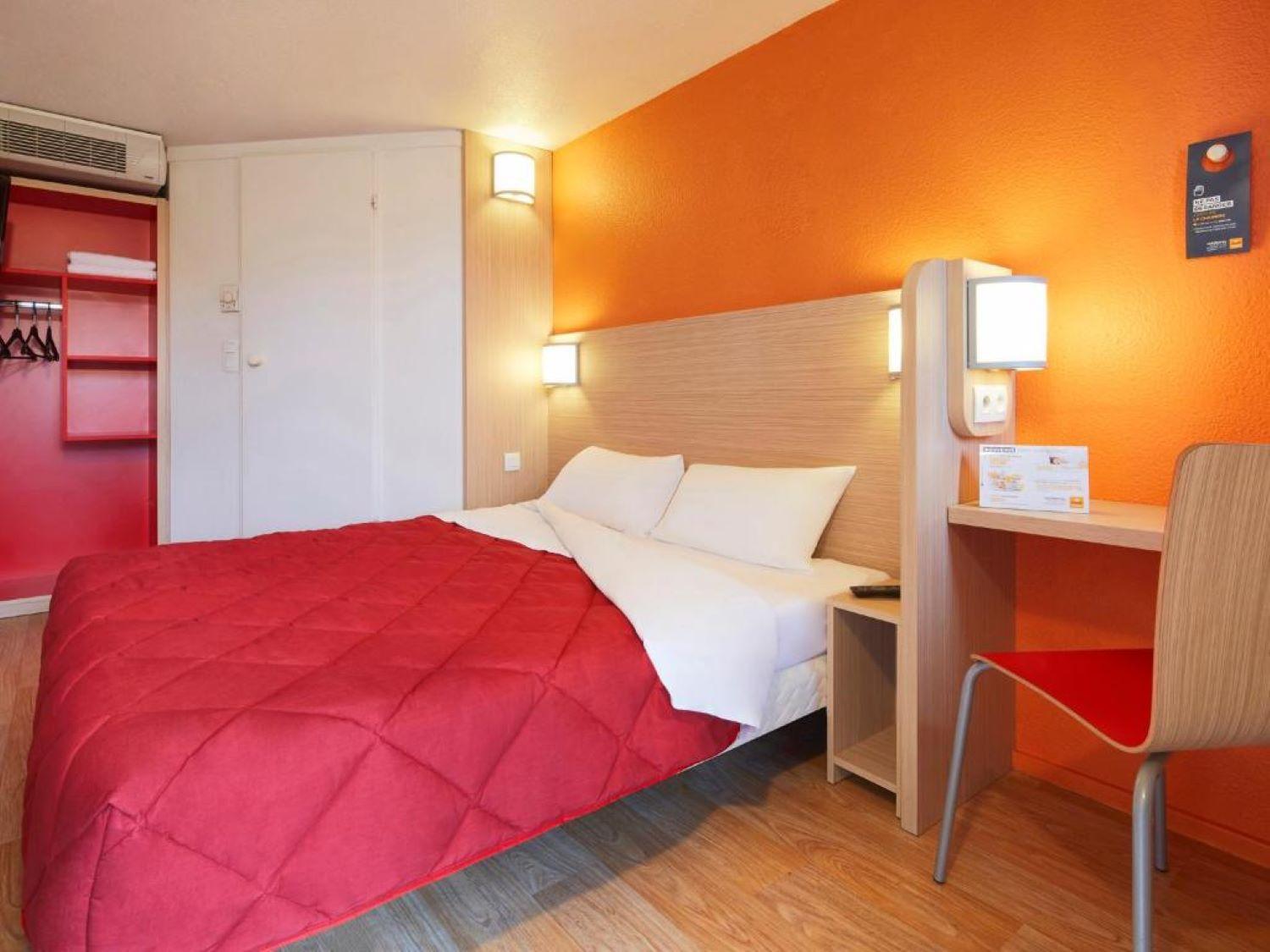 Premiere Classe Creil - Villers Saint Paul Экстерьер фото