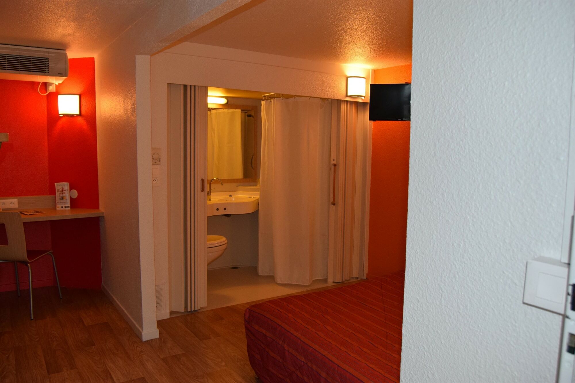 Premiere Classe Creil - Villers Saint Paul Экстерьер фото
