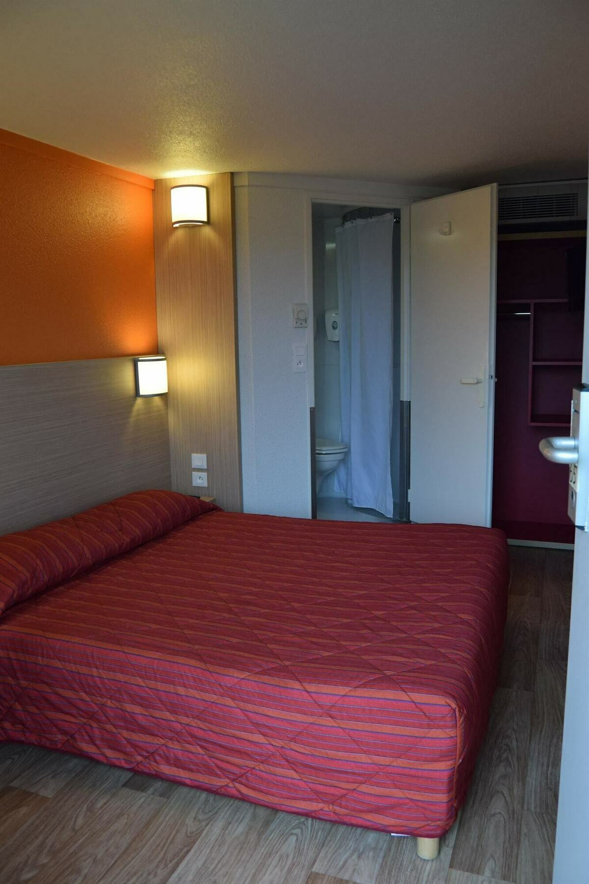 Premiere Classe Creil - Villers Saint Paul Экстерьер фото