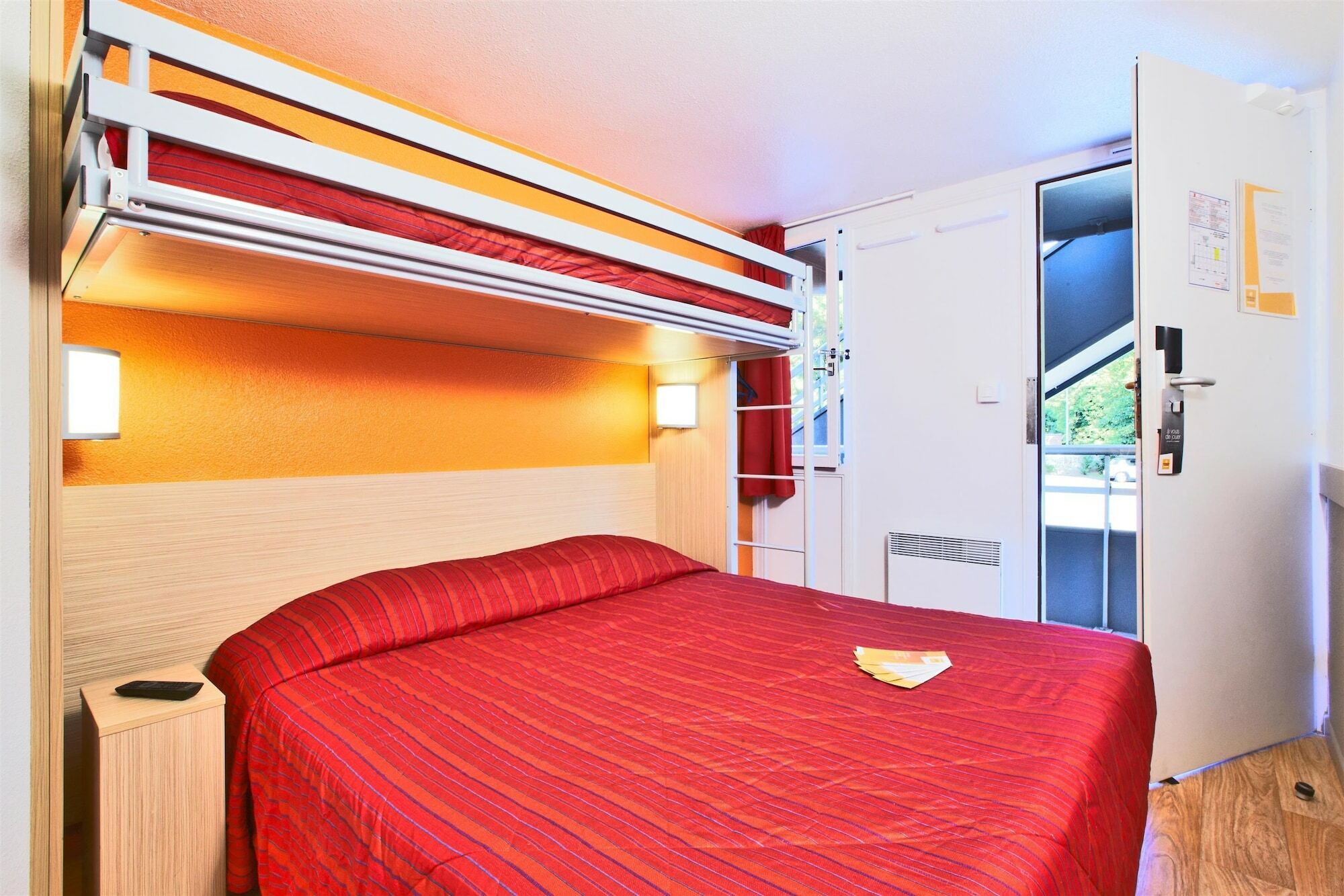 Premiere Classe Creil - Villers Saint Paul Экстерьер фото